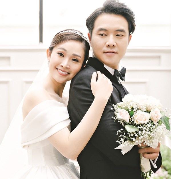 MC Thùy Linh và chồng - diễn viên Phùng Đức Hiếu