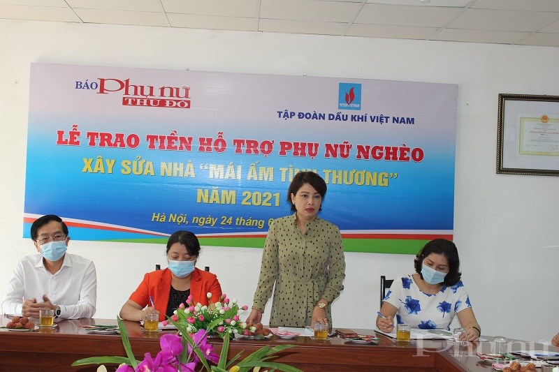 Nhà báo Lê Quỳnh Trang - Tổng biên tập báo Phụ nữ Thủ đô