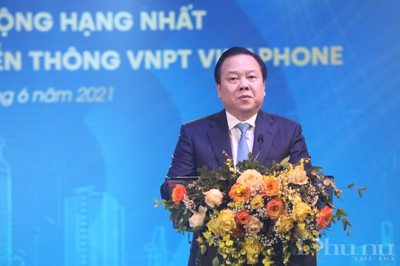 Ông Nguyễn Hoàng Anh - Chủ tịch Ủy ban Quản lý vốn nhà nước tại doanh nghiệp phát biểu nêu bật những đóng góp của VinaPhone trong 25 năm qua.