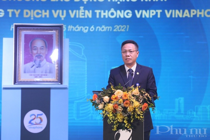 Ông Tô Dũng Thái, Phó Tổng giám đốc VNPT, Chủ tịch VinaPhone phát biểu tại buổi lễ.