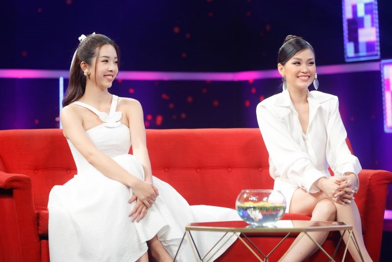 Á hậu Diễm Trang và Thuý An tham gia chương trình