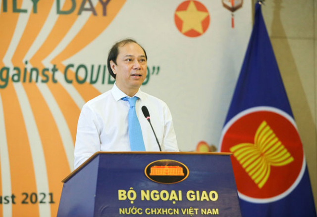 Thứ trưởng Bộ Ngoại giao, Trưởng SOM ASEAN của Việt Nam - Nguyễn Quốc Dũng phát biểu tại buổi lễ.