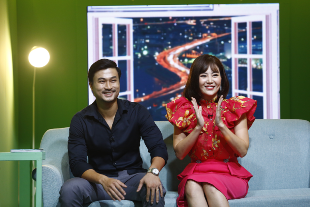 Diễn viên Duy Hưng và Thanh Hương trong chương trình.