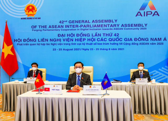 Chủ tịch Quốc hội Vương Đình Huệ dự Lễ bế mạc AIPA-42.