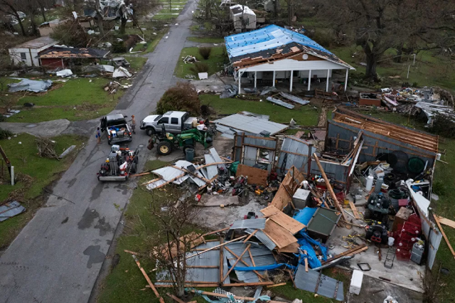 Những ngôi nhà bị tàn phá sau cơn bão Ida ở bang Louisiana, Mỹ.