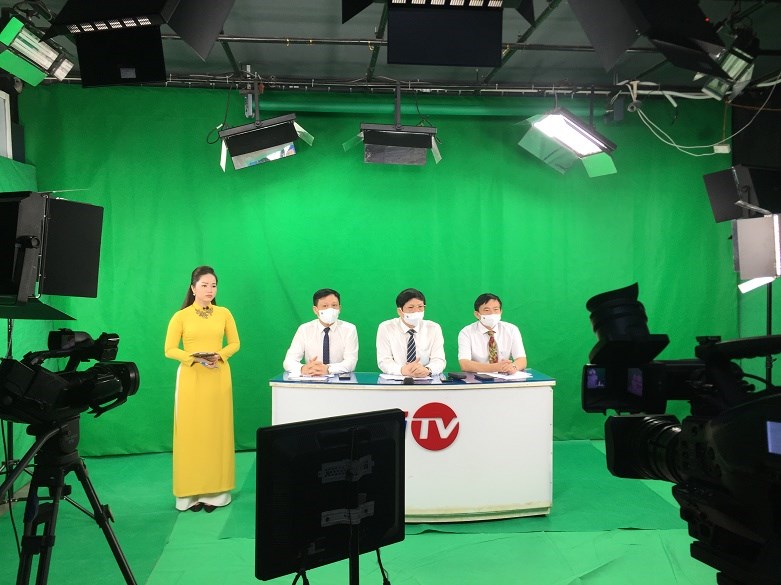 Tọa đàm trực tuyến được thực hiện tại trụ sở Truyền hình HiTV- Truyền hình Cáp Hà Nội, đầu cầu một số cơ quan báo chí và các cấp Hội Nhà báo trên cả nước