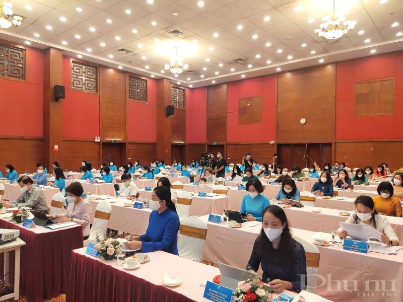 Các đại biểu tham dự hội nghị trực tiếp tại Hội trường 20 Thụy Khuê,  Hà Nội