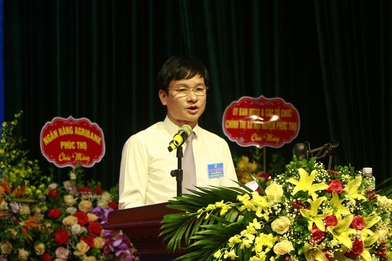 Đồng chí Nguyễn Doãn Hoàn, Thành ủy viên, Bí thư Huyện ủy Phúc Thọ  phát biểu tại Đại hội