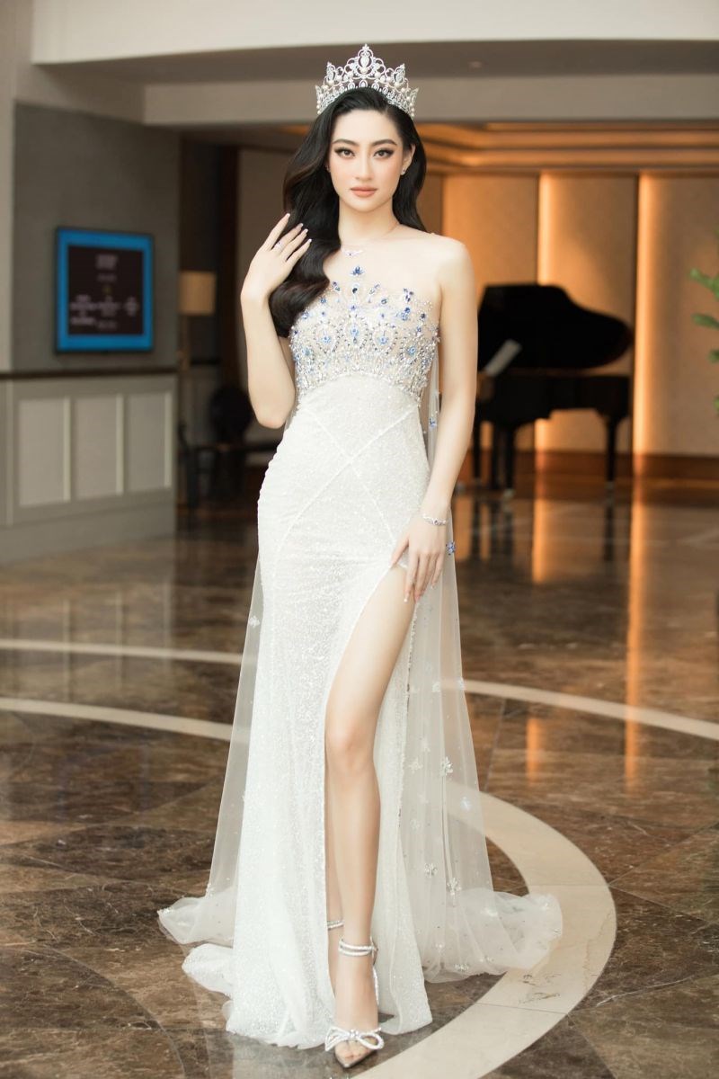 Hoa hậu Lương Thùy Linh cũng có mặt trong thành phần Ban giám khảo