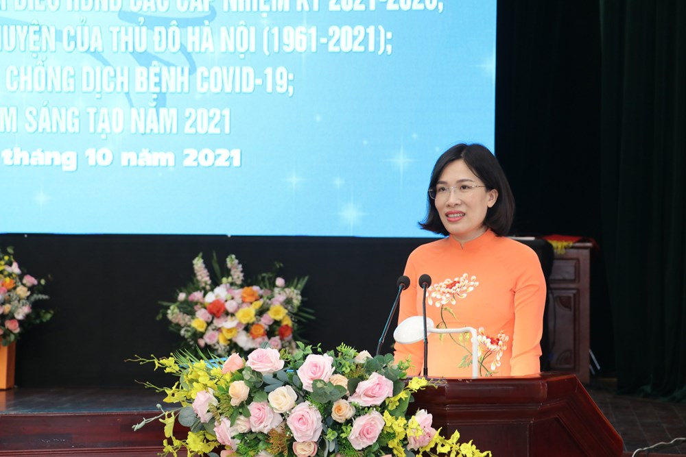 Bà Nguyễn Thanh Hương, Chủ tịch Hội LHPN TP Hà Nội phát biểu tại Hội nghị