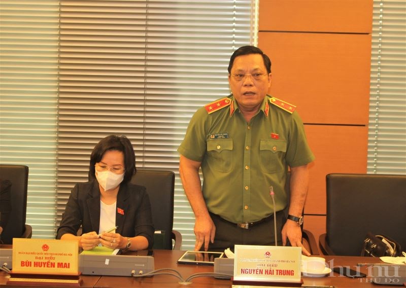 Đại biểu Nguyễn Hải Trung nêu kiến nghị tại phiên thảo luận.