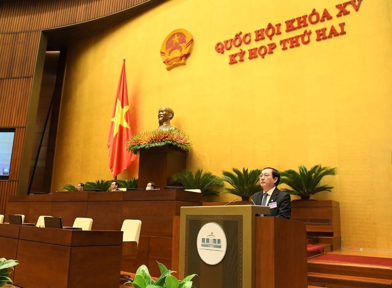 Bộ trưởng Bộ Khoa học và Công nghệ Huỳnh Thành Đạt, thừa ủy quyền của Thủ tướng Chính phủ trình bày Tờ trình về dự án Luật sửa đổi, bổ sung một số điều của Luật Sở hữu trí tuệ.