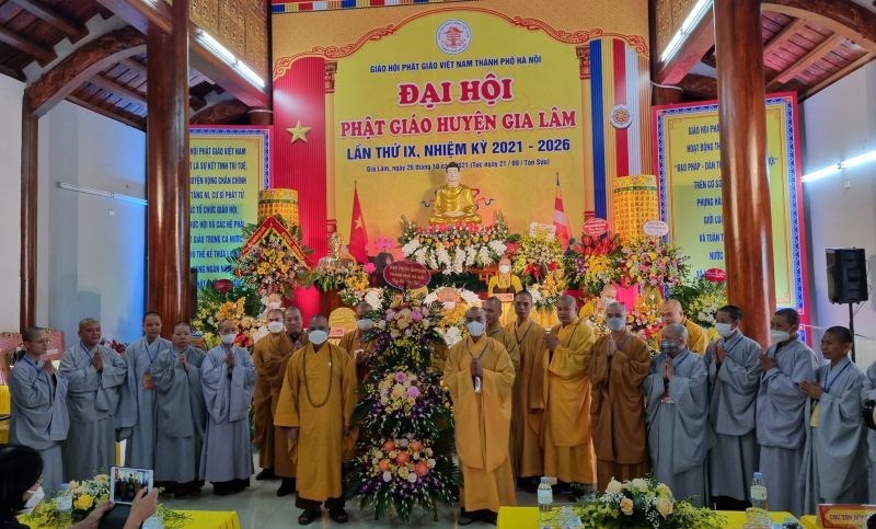 Phật giáo huyện Gia Lâm ủng hộ 140 triệu đồng vào Quỹ Vì người nghèo và Quỹ phòng chống dịch Covid-19 huyện Gia Lâm - ảnh 1
