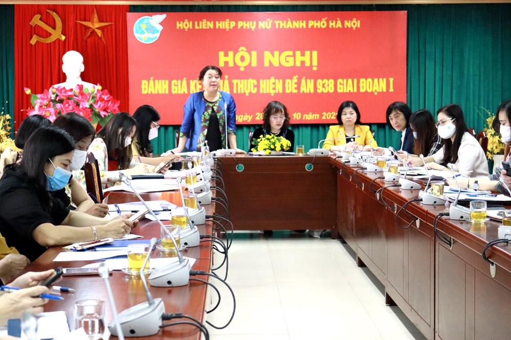 Bà Nguyễn Thị Thu Thuỷ, Phó Chủ tịch Hội LHPN TP Hà Nội phát biểu khai mạc Hội thảo