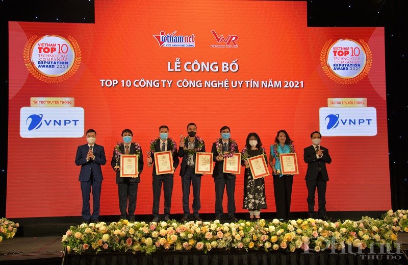 VNPT vừa lọt TOP 2 công ty công nghệ uy tín nhất Việt Nam.