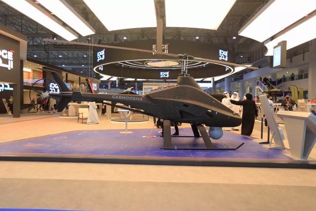 Mẫu trực thăng không người lái tại triển lãm hàng không Dubai.