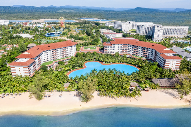 Đoàn khách du lịch quốc tế đến Phú Quốc sẽ lưu trú ở khu nghỉ dưỡng Vinpearl Resort & Spa Phú Quốc, nơi đã được phép đón khách quốc tế tại khu vực riêng biệt.