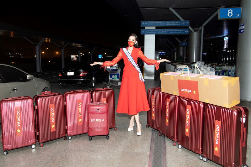 200 kg hành lý của Hoa hậu
