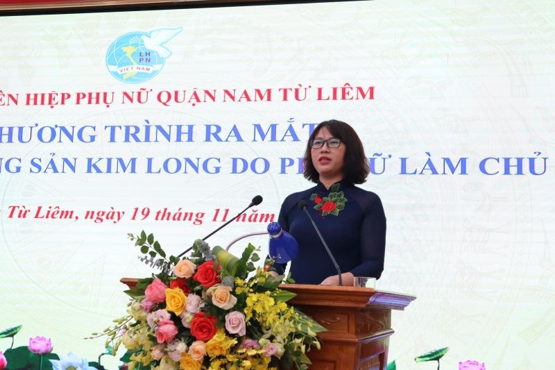 Chủ tịch Hội LHPN quận Nam Từ Liêm Lê Thị Bích Hà phát biểu tại chương trình ra mắt