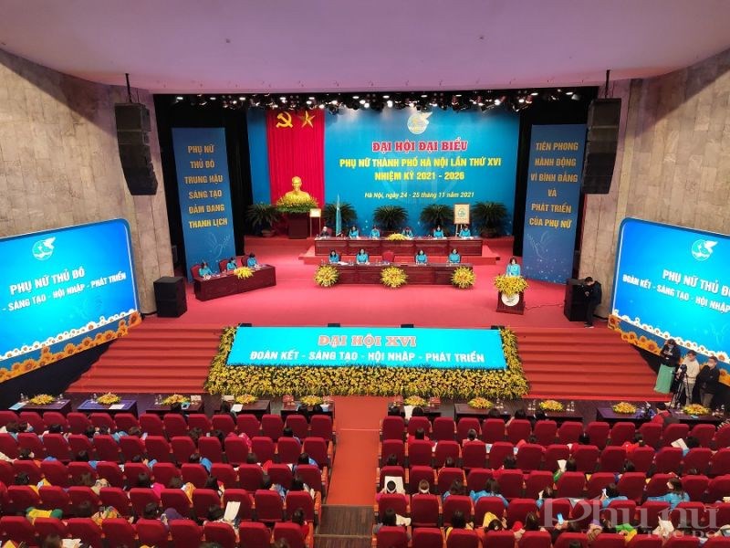 Quang cảnh phiên trù bị Đại hội Đại biểu Phụ nữ thành phố Hà Nội lần thứ XVI, nhiệm kỳ 2021 - 2026