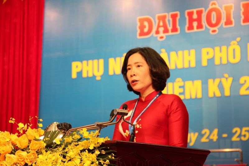 Đồng chí Lê Kim Anh, Chủ tịch Hội LHPN TP trọng thể khai mạc Đại hội