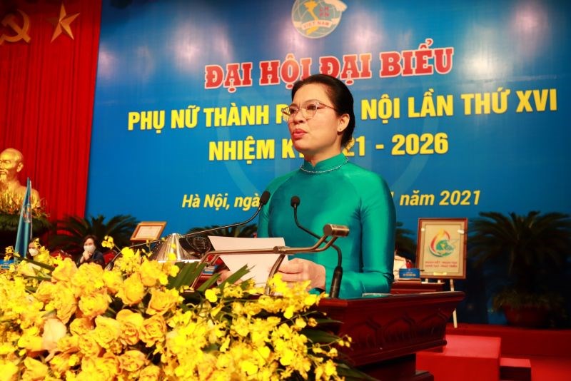 Chủ tịch Hội LHPN Việt Nam biểu dương những thành tích mà Hội LHPN Hà Nội đạt được nhiệm kỳ qua