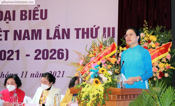 Ủy viên TƯ Đảng, Chủ tịch Hội LHPN Việt Nam Hà Thị Nga phát biểu tại Đại hội