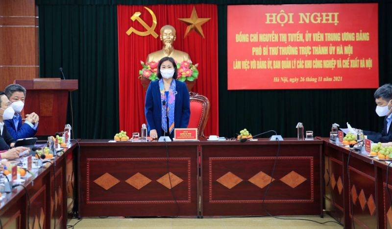 Phó Bí thư Thường trực Thành uỷ Nguyễn Thị Tuyến phát biểu tại cuộc làm việc.