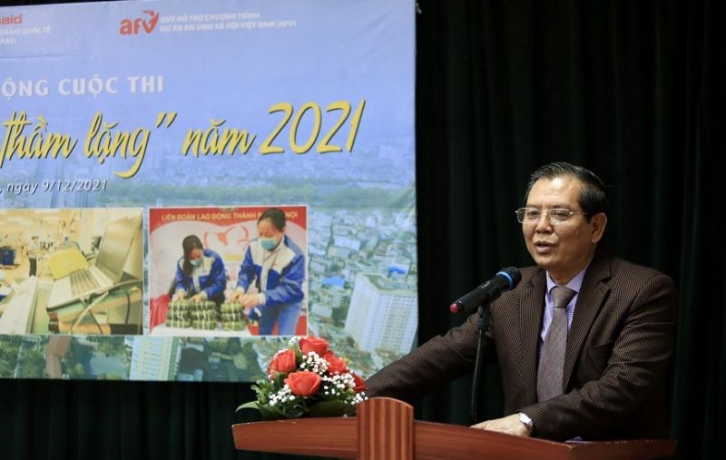 Chủ tịch Hội Nhà báo thành phố Hà Nội Tô Quang Phán phát biểu tại buổi lễ cuộc thi “Những cống hiến thầm lặng” năm 2021