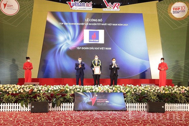 Vinh danh PetroVietnam - Doanh nghiệp hàng đầu trong top 500 doanh nghiệp nộp thuế lớn nhất Việt Nam năm 2021.