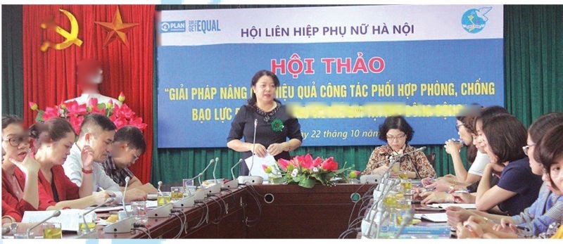 Đồng chí Nguyễn Thị Thu Thủy, Phó Chủ tịch Thường trực Hội LHPN Hà Nộichủ trì hội thảo 