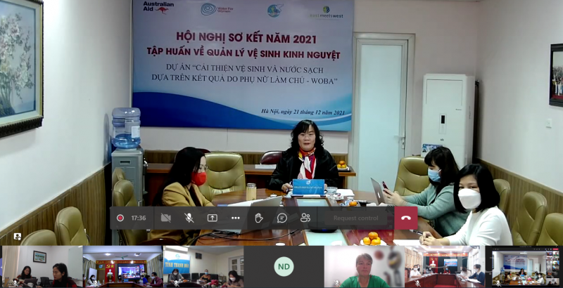 Đồng chí Trương Thị Thu Thủy, Trưởng ban Gia đình xã hội Trung ương Hội LHPN Việt Nam phát biểu tại hội nghị