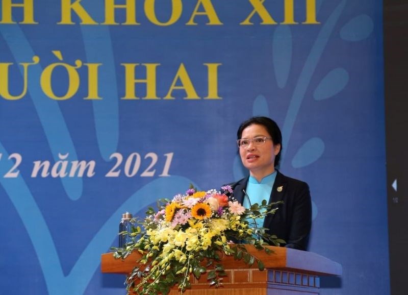 Đồng chí Hà Thị Nga,  Ủy viên BCH TƯ Đảng, Chủ tịch Hội LHPN Việt Nam phát biểu khai mạc hội nghị