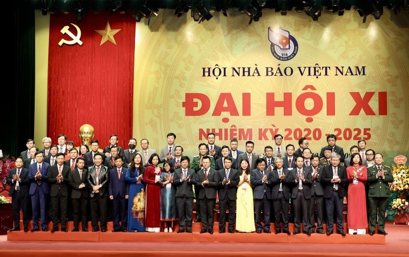 Ra mắt Ban Chấp hành Hội Nhà báo Việt Nam khóa XI, nhiệm kỳ 2020-2025.