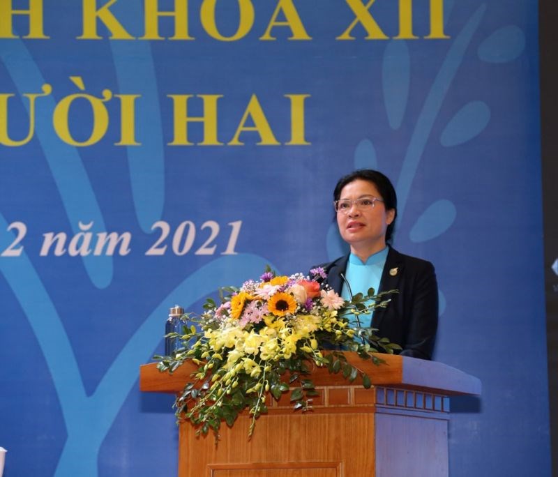 Đồng chí Hà Thị Nga, Ủy viên TƯ Đảng, Chủ tịch Hội LHPN Việt Nam phát biểu chỉ đạo tại hội nghị