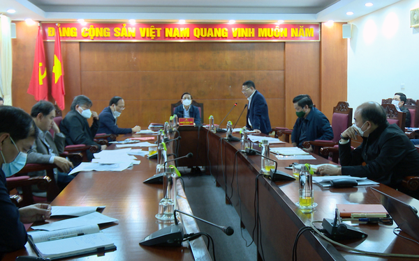 Đ/c Hoàng Anh Tuấn – Phó Bí thư Huyện ủy, Chủ tịch UBND huyện phát biểu tại buổi làm việc