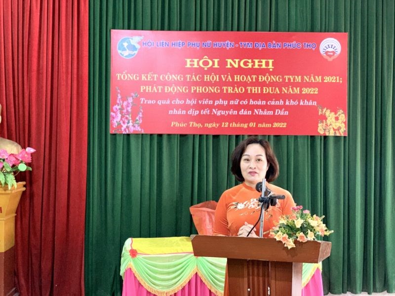 Đồng chí Phạm Thanh Hương, Phó Chủ tịch Hội LHPN TP Hà Nội phát biểu chỉ đạo tại Hội nghị