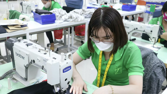 Hai ngành xuất khẩu mũi nhọn của Việt Nam là dệt may và da giày cũng lấy lại phong độ trước khi xuất hiện biến chủng Delta.