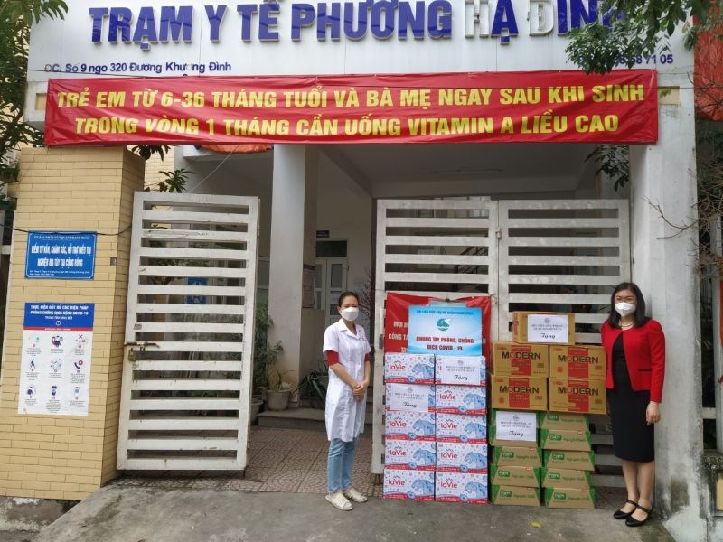 Hội LHPN quận Thanh Xuân: Thăm, động viên, tặng quà Tết y bác sĩ nhân dịp Tết Nhâm Dần - ảnh 9