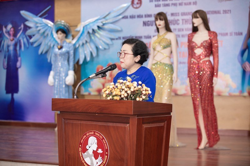 Bà Phạm Thị Thắm, Giám đốc Bảo tàng đánh giá cao hành động ý nghĩa của Thuỳ Tiên và ekip