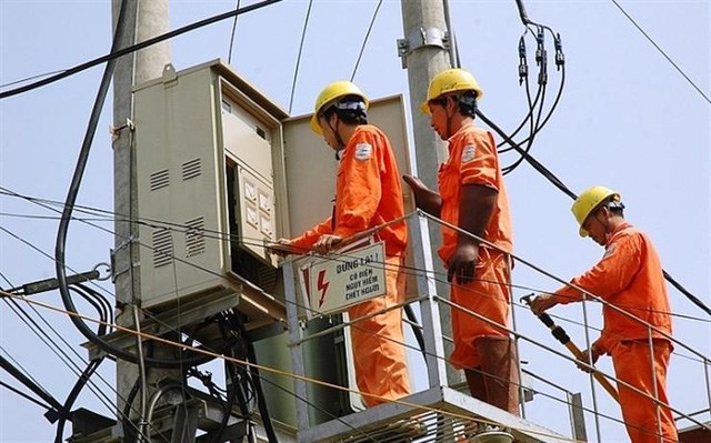 Cho thuê, cho mượn hoặc thuê, mượn Giấy phép hoạt động điện lực bị phạt từ từ 90 - 120 triệu đồng.