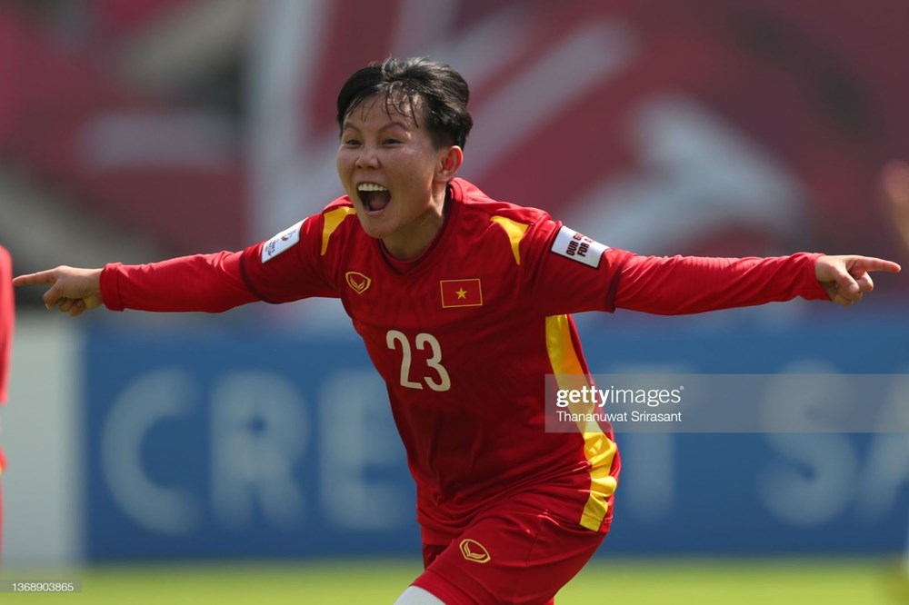 Bích Thùy khiến người hâm mộ xúc động khi ghi bàn thắng ấn định chiến thắng 2-1 cho đội tuyển nữ Việt Nam