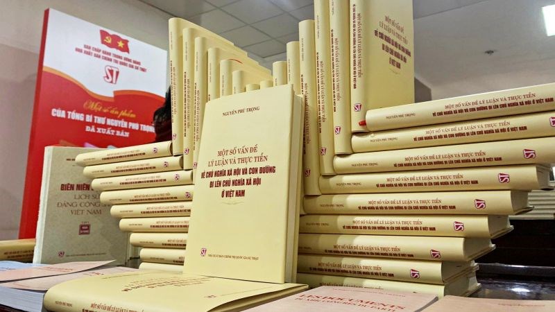 Cuốn sách của Tổng bí thư Nguyễn Phú Trọng về chủ nghĩa xã hội ở Việt Nam vừa ra mắt