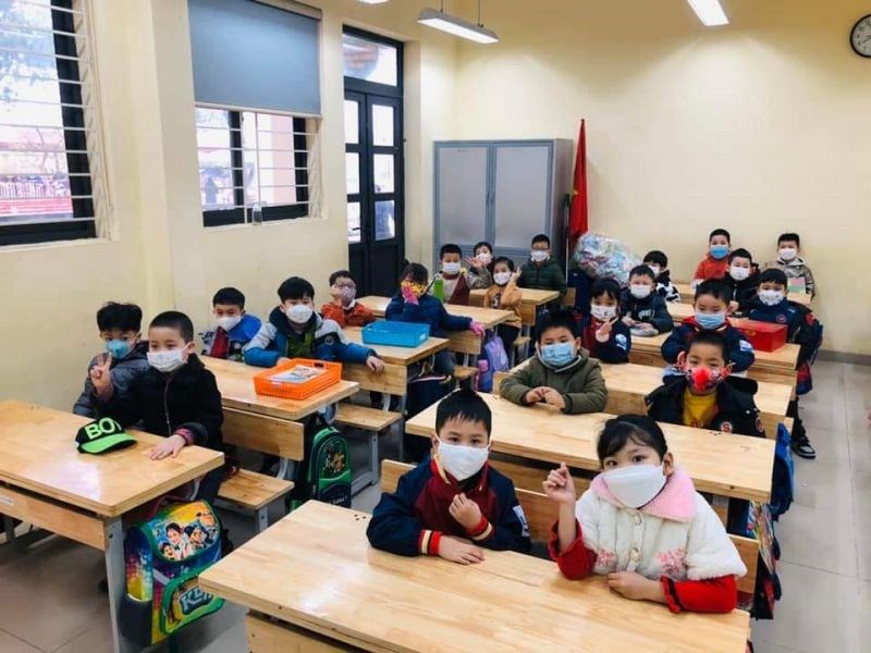 Các học sinh từ lớp 1 - lớp 6 ở ngoại thành Hà Nội đã chờ đợi ngày được đi học trở lại từ nhiều tháng qua
