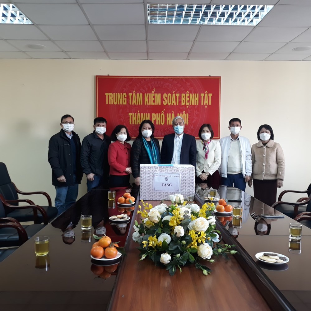 Lãnh đạo Hội LHPN Hà Nội thăm, động viên ngành Y tế nhân Ngày Thầy thuốc Việt Nam - ảnh 5