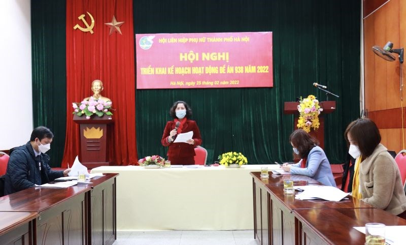 Bà Nguyễn Thị Hiền Thuý, Chánh văn phòng Hội LHPN TP Hà Nội phát biểu tại Hội nghị