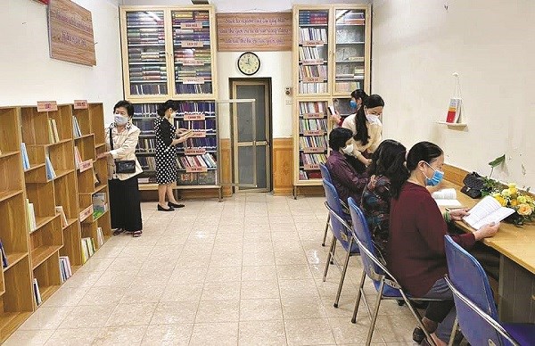 Công trình “Sách – Thư viện – Nhà sinh hoạt cộng đồng” của Hội PNphường Trần Hưng Đạo chào mừng Đại hội