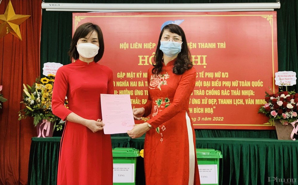 Hội LHPN huyện Thanh Trì: Kỷ niệm ngày 8/3,  phát động phong trào phụ nữ xây dựng không gian xanh - ảnh 4