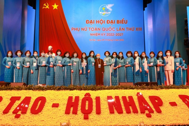 Đoàn đại biểu phụ nữ Hà Nội tham dự Đại hội