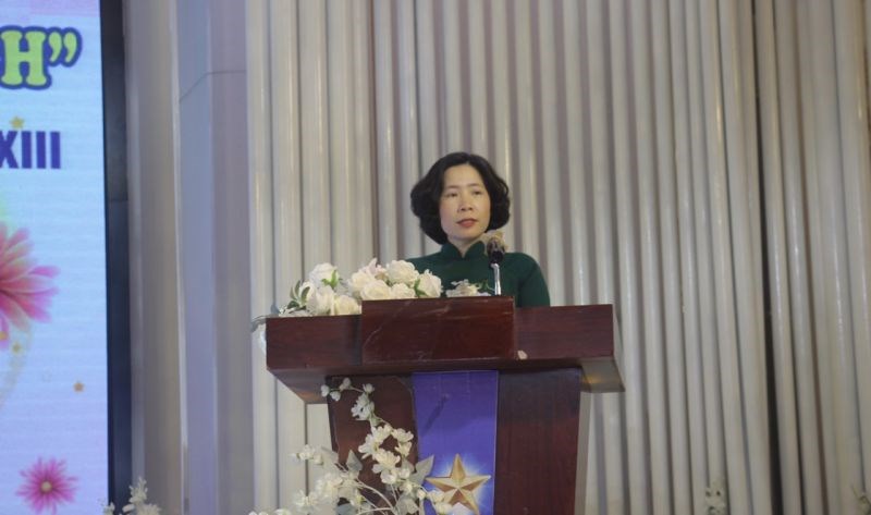 Chủ tịch Hội LHPN Hà Nội Lê Kim Anh phát biểu tại hội thi